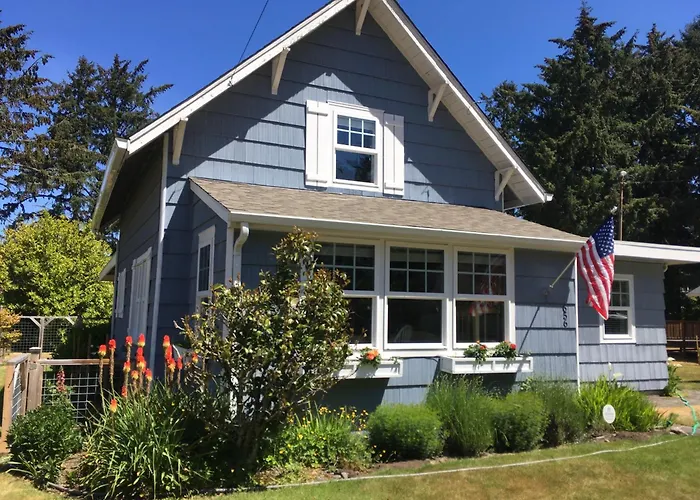 Seventh Street Cottage
